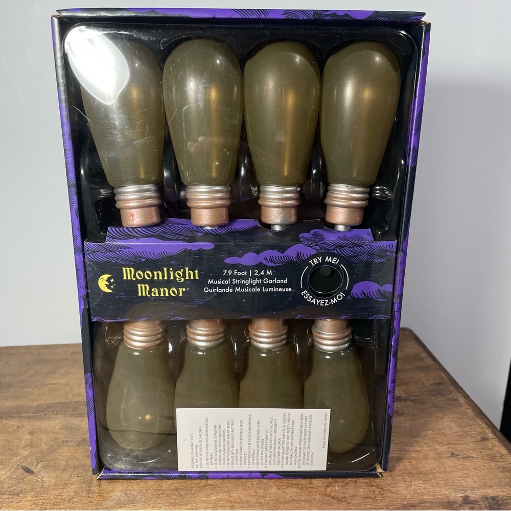 Moonlight manor Halloween decor string lights